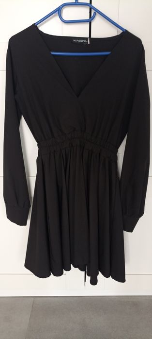 Czarna sukienka Wasyl
