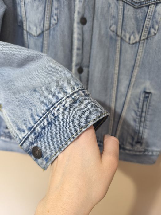Levi's kurtka jeansowa Trucker z kożuszkiem z kołnierzykiem ciepła męs