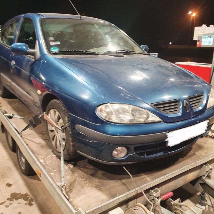 Renault Megane I po lift 1.6 16v benzyna niebieski MV408 na części