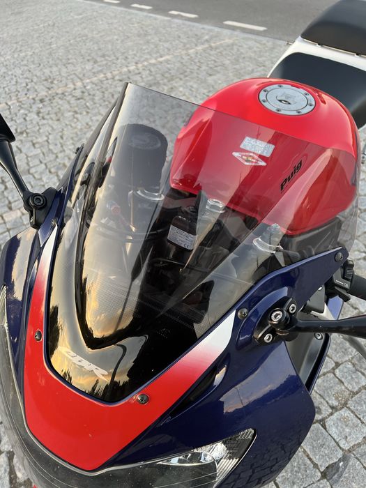 Honda cbr 929rr fireblade