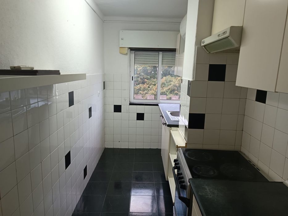 Apartamento t1 serra das minas (sintra)