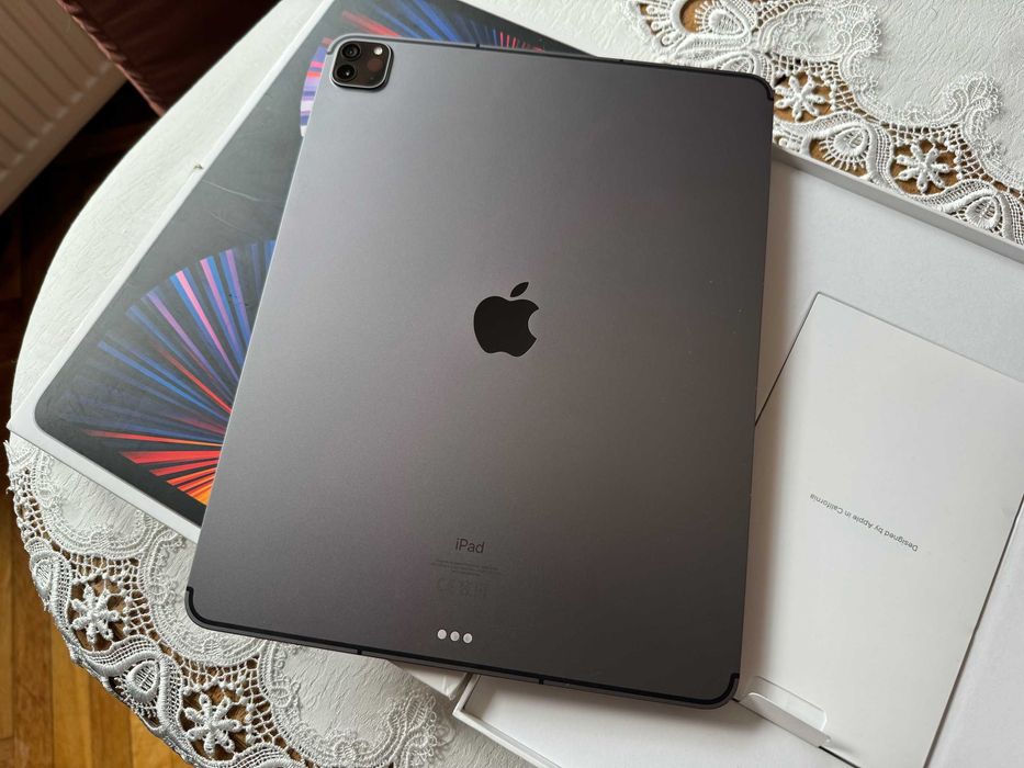 Apple iPad Pro 12,9" 5 gen M1 128GB Cellular klawiatura ZAGG