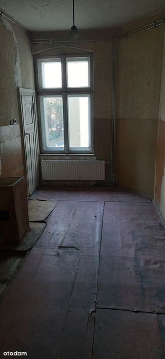 Przestronne 4-pokojowe mieszkanie z balkonem w centrum