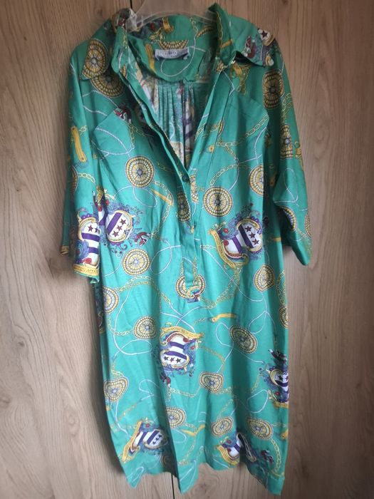 Wisiorek koloru srebrnego