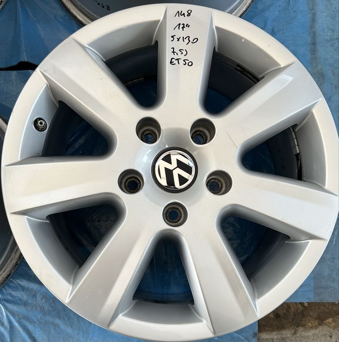 148 Felgi Aluminiowe Oryginał Volkwagen R 17 5x130 Bardzo Ładne