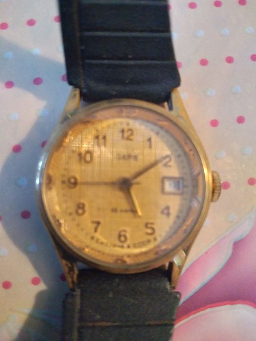 Часи "Заря" в позолоті