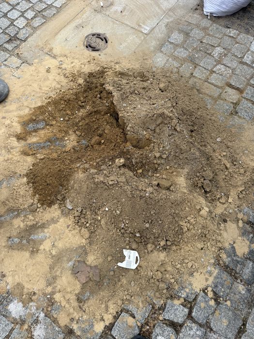 Oddam mieszanke cementu z piaskiem