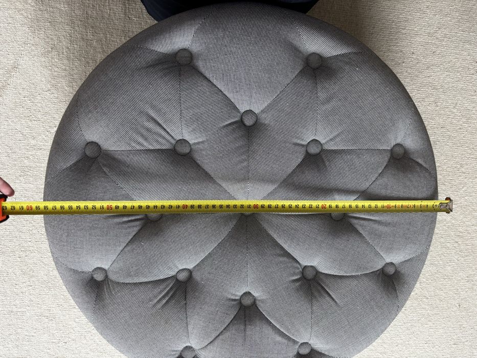 Banco/puff capitonê