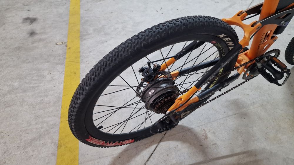 Bicicleta eléctrica dobrável