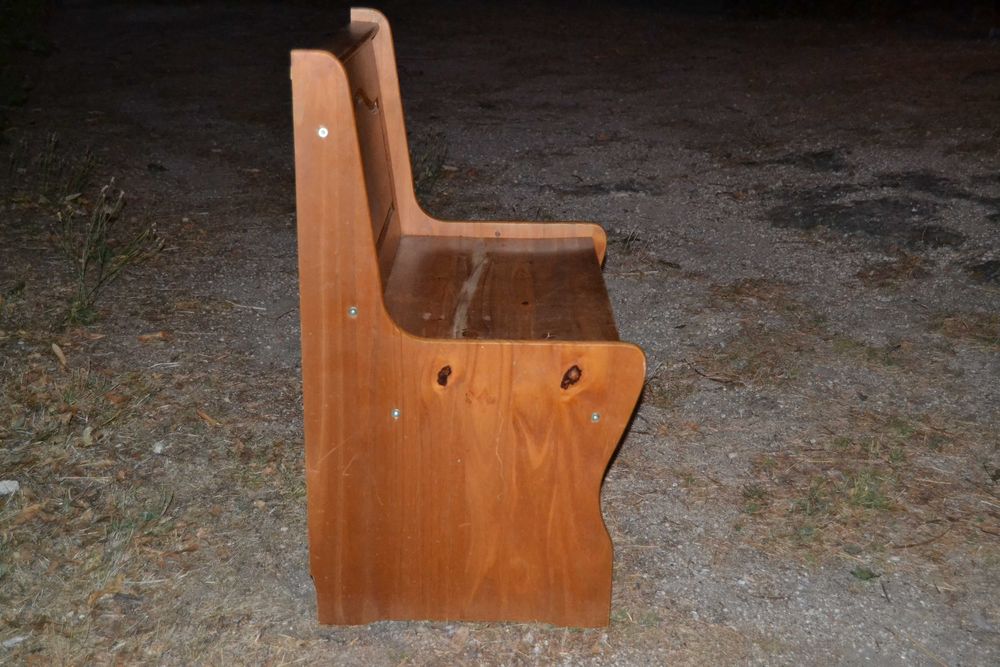 Banco largo de madeira