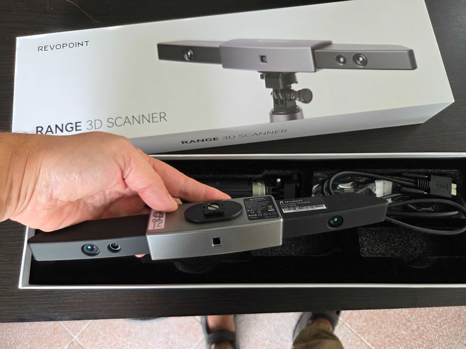 Skaner 3D Revopoint RANGE
