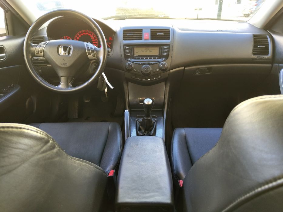Honda Accord 2.2cdti