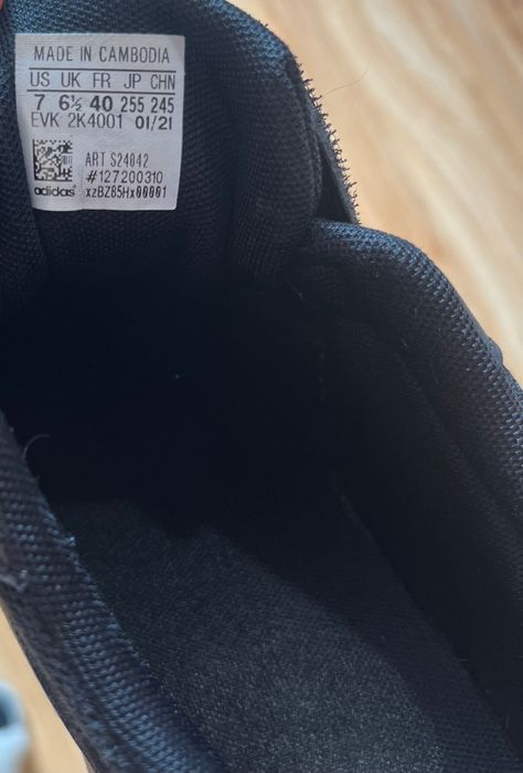 Adidas rozmiar 40 adidasy chłopięce czarne na rzepy