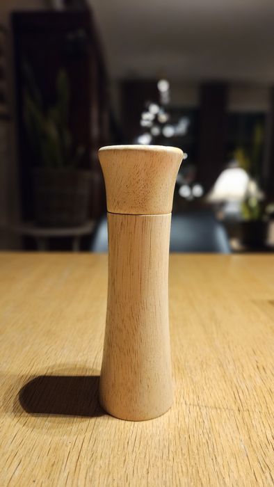 Pieprzniczka / Młynek do pieprzu 18cm