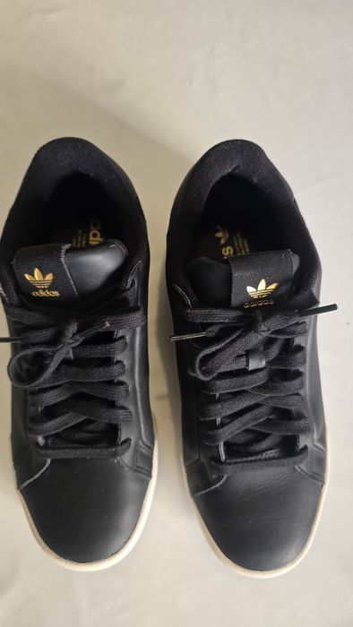 Ténis adidas court tourino pretos 41 usados 2 vezes sapatilhas novos