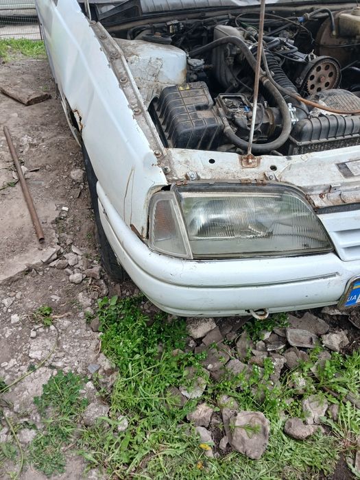Продам запчасти на Opel Omega A универсал