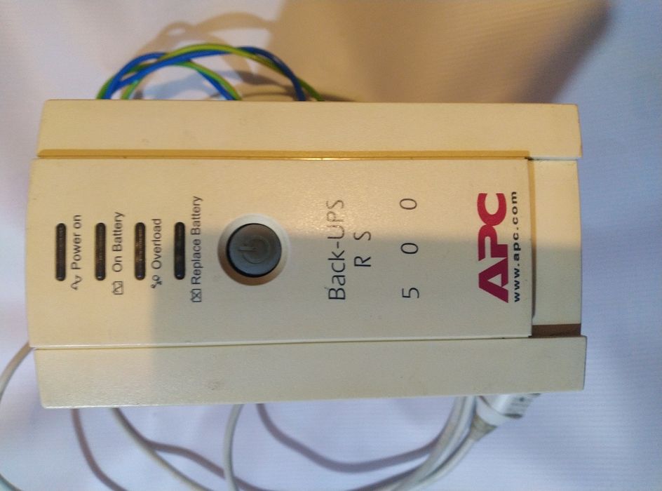 Безперебiйник- инвертор12/220. Перероблений. Набридло постійне відключ