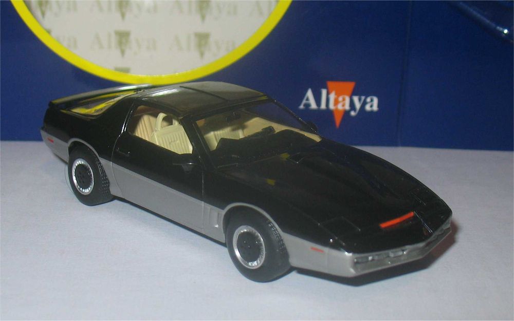 K.A.R.R. - Knight Automated Roving Robot - Knight Rider (Pontiac)