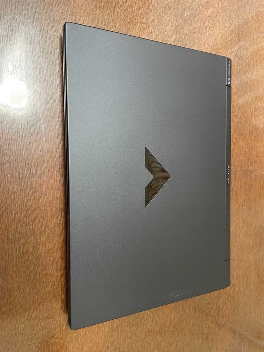 Ноутбук 15 FHD HP Victus 15-fb2063dx (Ryzen 5 7535HS/8/SSD512/RX6550M)
