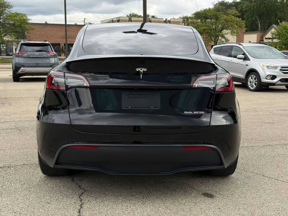 Tesla Model Y Performance      2022