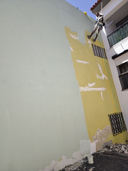 Pinturas de prédio, lavagens de telhado , reparação de fissuras