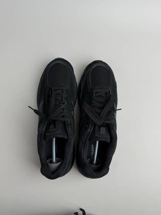New Balance 990v5 Triple Black