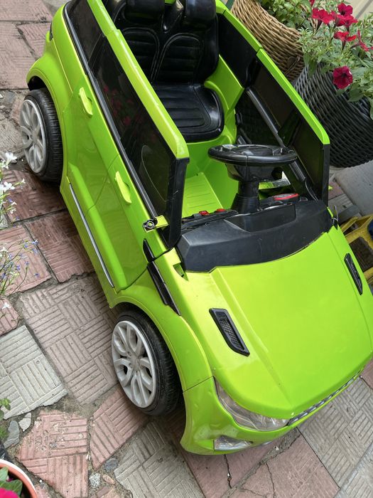 Електромобиль детский