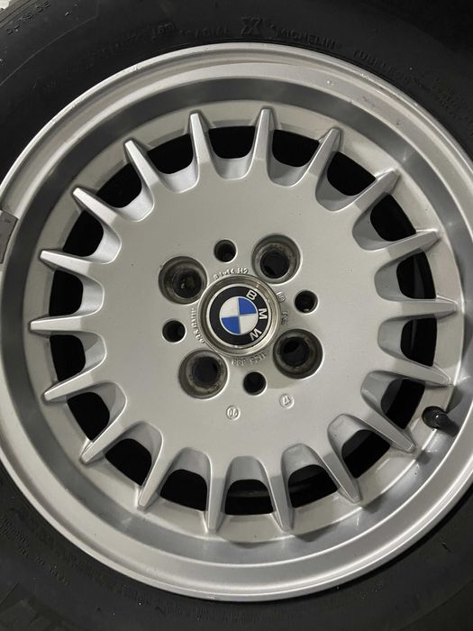 4x Jantes BMW E30 14" Carica Bottletop com 4 pneus Michelin