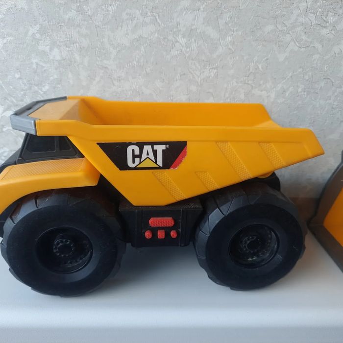 Машинки CAT самосвал погрузчик