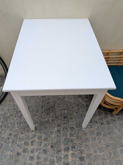 Mesa Ikea branca madeira 80x60
