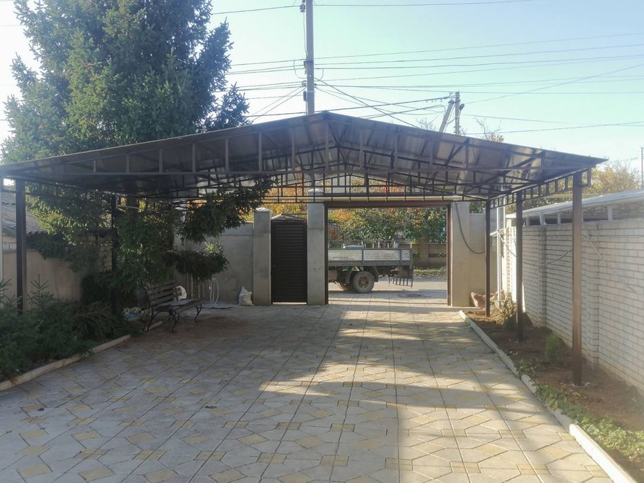 Двускатный навес для авто