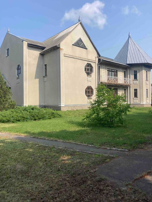 Продам нежитлове приміщення