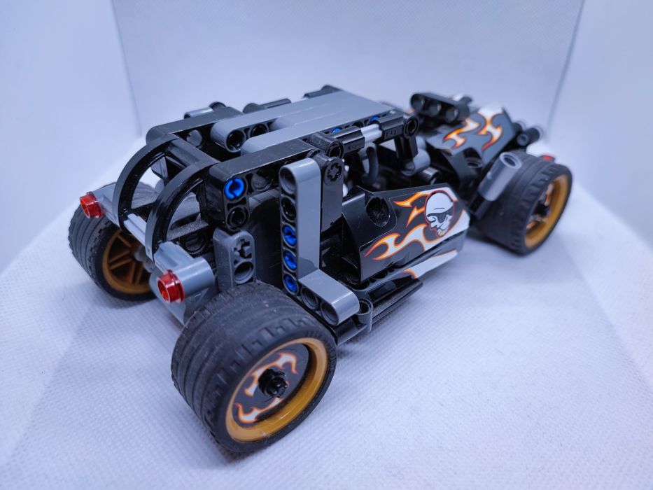 LEGO® 42046 Technic - Wyścigówka zbiegów