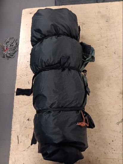 Tenda Abóbada de Trekking 2 pessoas, MT500