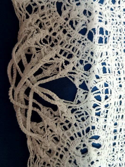 Наволочка с мереживом ручної роботи. 78/54 см.