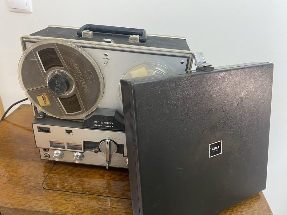 Gravador e reprodutor áudio - Aiwa TP 1012