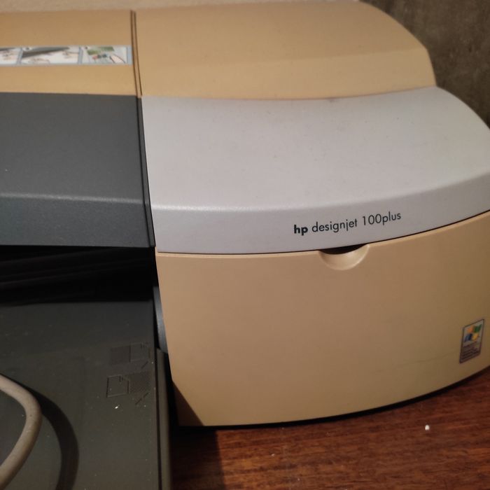 Plotter HP designjet 100 plus