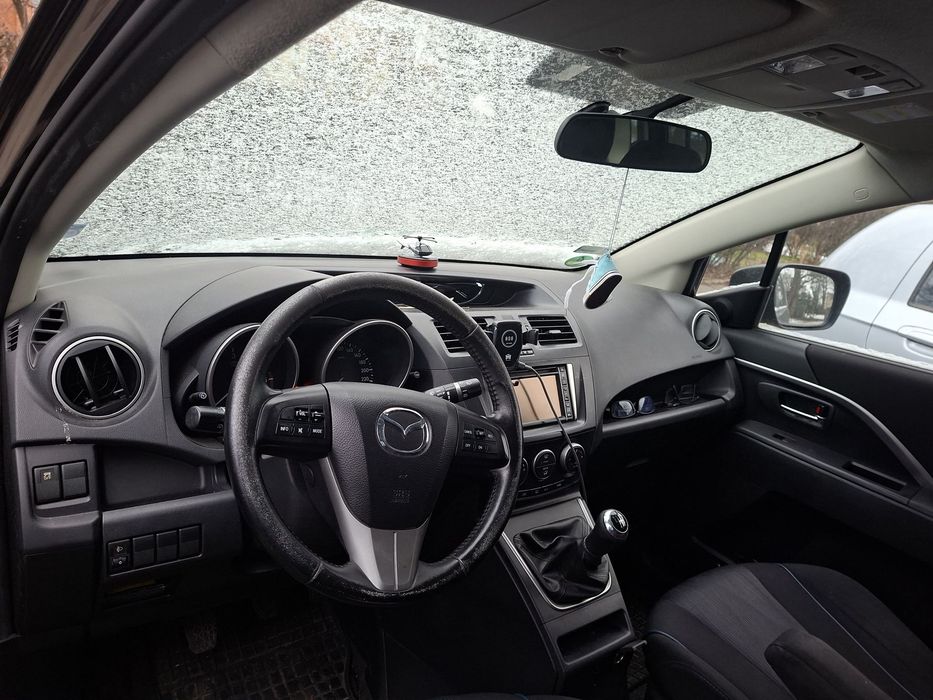 Mazda 5