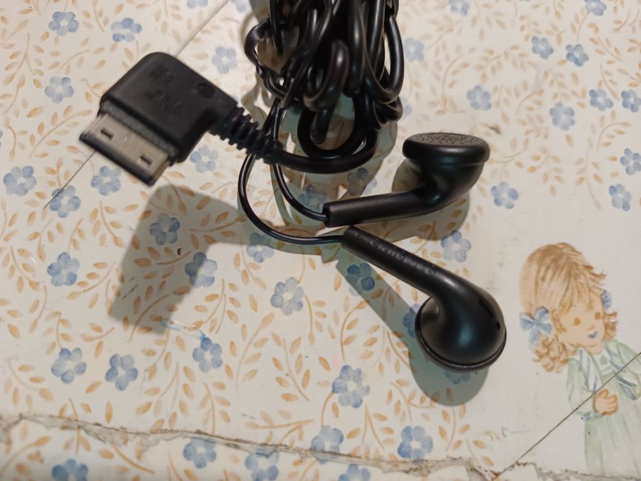Vendo novo auscultadores bom estado