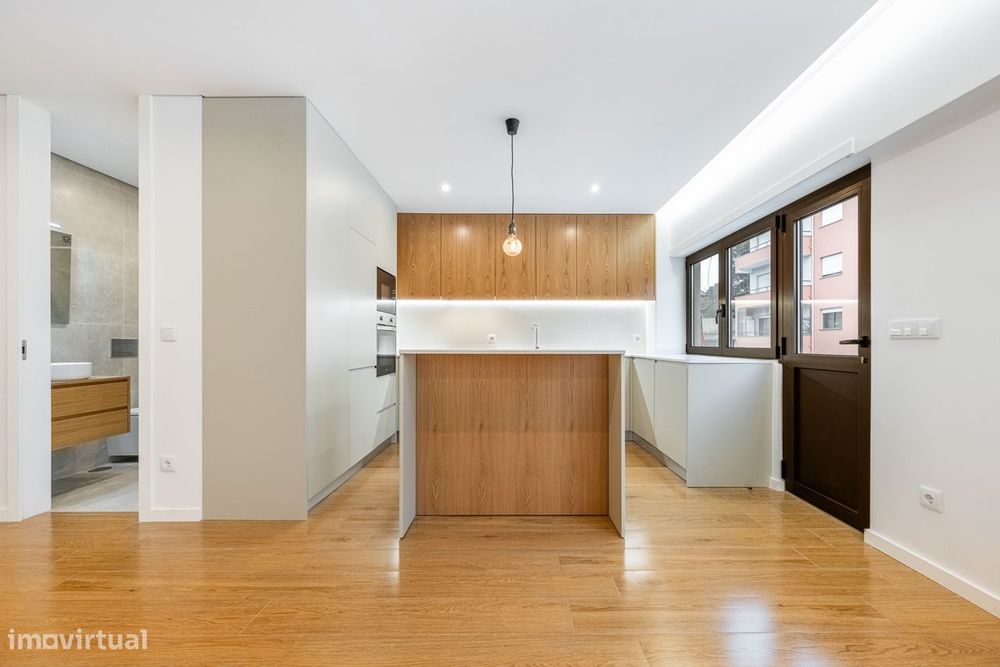 Apartamento T3 Renovado em Braga – Localização Premium com Terraço