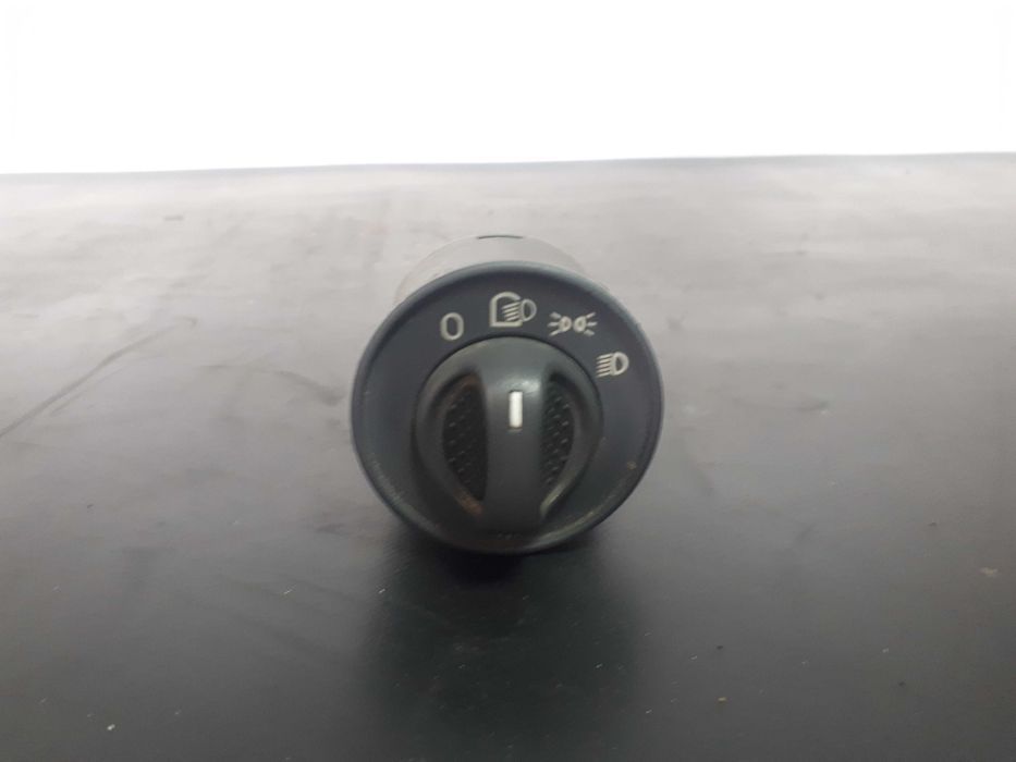 Włącznik świateł Iveco