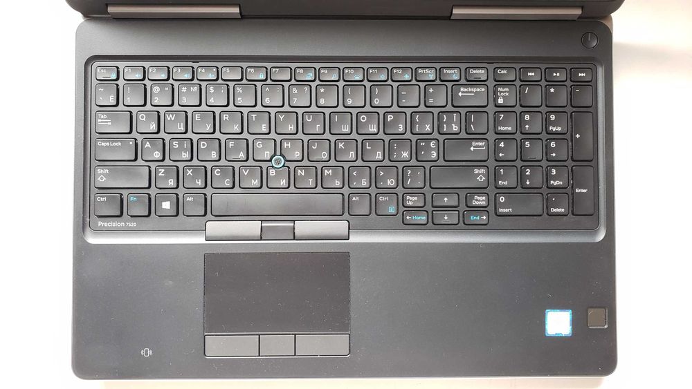 Ноутбук Dell Precision 7520 IPS i7-6820HQ 32GB 128GB +480Gb nVidia 4Gb
