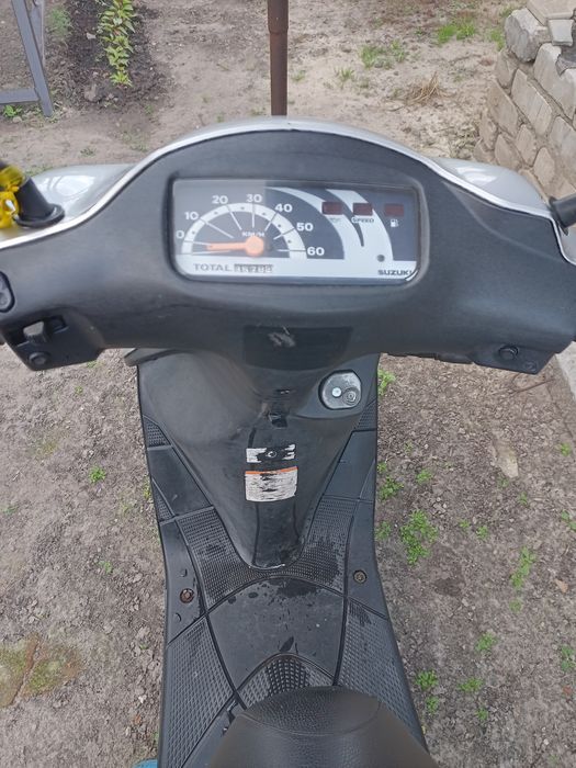 Suzuki  Let's  2