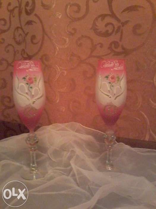 Бокалы свадебные.