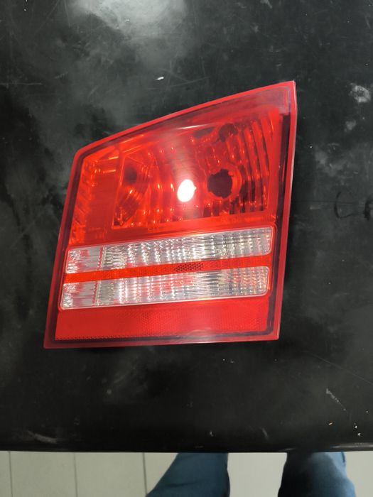 Farolim da mala direito DODGE Journey