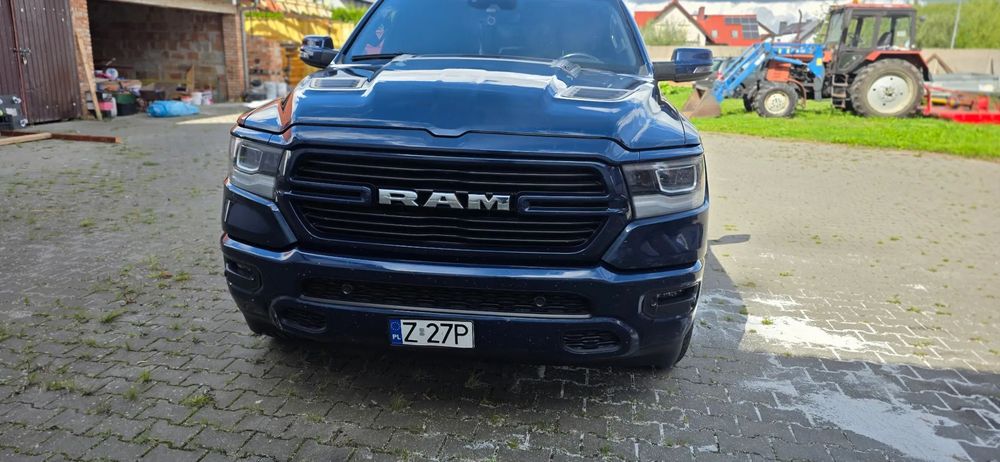 RAM 1500 Dodge RAM 5.7 1500 Laramie V8 HEMI+LPG