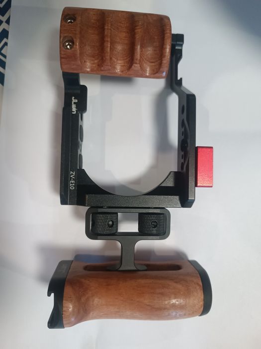 Металичнская рамка сетка для Sony zv-e10