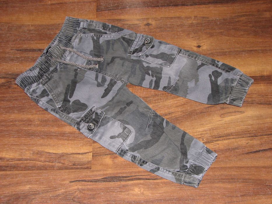 Denim&Co spodnie bojówki moro 80 86