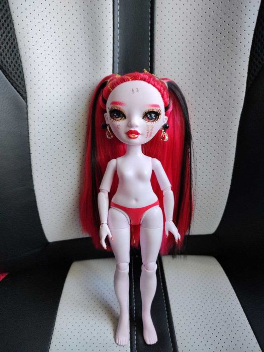 Розпродаж Rainbow High з власної колекції