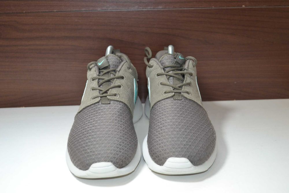 nike rosherun 39р кроссовки оригинал